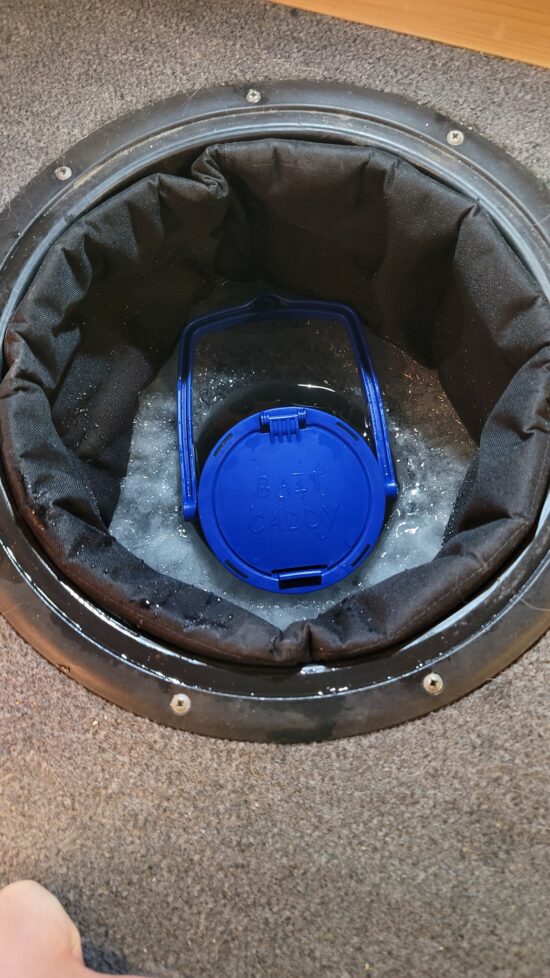 Bait Caddy Bucket with floating net - Free Shipping - Image 5